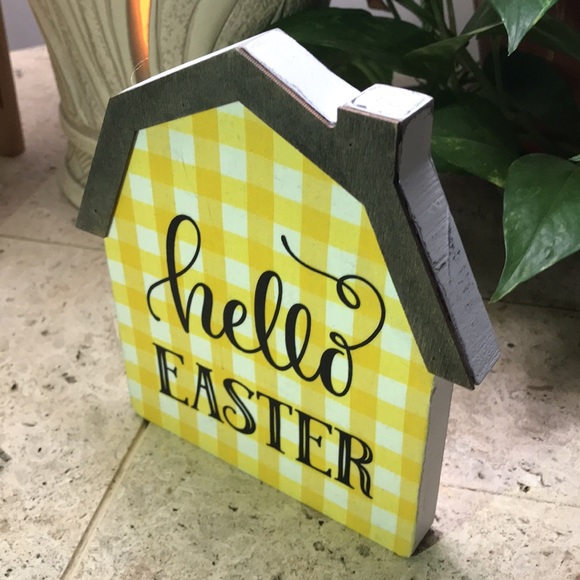ππ CLOSET CLEAR OUT ππHandcrafted Farmhouse βHello Easterβ Barn - Picture 2 of 4